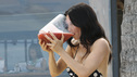 COUGAR TOWN - "Something Good Coming," Parts 1 and 2 - Jules and crew make plans for a group vacation, on the Season Finale of ABC's "Cougar Town," WEDNESDAY, MAY 25 (9:31-10:30 p.m., ET). When Travis abruptly moves to Hawaii, the gang go after him and decide to spend their vacation there too. As Jules struggles with Travis' choice, Grayson tells her he's keen on having kids. Meanwhile, Bobby acts as Ellie and Andy's vacation surrogate, and Laurie hatches a plan to lure Travis back home. (ABC/MARIO PEREZ) COURTENEY COX