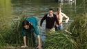 DESPERATE HOUSEWIVES - "Liaisons" - Mike saves Ian and Susan, on "Desperate Housewives," SUNDAY, APRIL 15 (9:00-10:01 p.m., ET) on the ABC Television Network. (ABC/RON TOM) TERI HATCHER, DOUGRAY SCOTT, JAMES DENTON