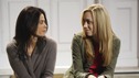 DESPERATE HOUSEWIVES - "Not While I'm Around" - Julie and Susan having a chat, on "Desperate Housewives," SUNDAY, JANUARY 14 (9:00-10:01 p.m., ET) on the ABC Television Network. (ABC/DANNY FELD) TERI HATCHER, ANDREA BOWEN