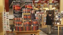 CASTLE - "Hell Hath No Fury" - When the dead body of a New York City Councilman running for re-election rolls out of a rug and into Beckett's case files, she and Castle are thrown into the world of dirty politics. Meanwhile, Castle's final novel in the Derrick Storm series hits the bookstores, causing his mother to search for any and all signs of failure. And at one of his book readings, Beckett tries to throw Castle off his game, only to learn that he has flipped the script on her once again, on "Castle," MONDAY, MARCH 30 (10:02-11:00 p.m. ET) on the ABC Television Network. (ABC/CRAIG SJODIN) 