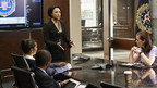FLASHFORWARD - "White to Play" - Mark and Demetri head to Utah to track down a suspect who may be connected to the global blackout, Olivia comes face-to-face with the man from her vision, and Mark and Olivia's daughter, Charlie, has trouble coping with the aftermath of her flashforward, on "FlashForward," THURSDAY, OCTOBER 1 (8:00-9:00 p.m., ET) on the ABC Television Network. (ABC/RON TOM) LYNN WHITFIELD, CHRISTINE WOODS