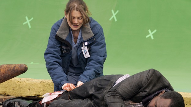 GREY'S ANATOMY - "Walk on Water" - Ellen Pompeo puts producer/technical advisor Linda Klein's coaching to practice while shooting "Grey's Anatomy" on location at the Santa Anita Park in Arcadia, California. (ABC/VIVIAN ZINK)