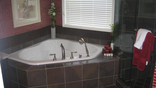 EXTREME MAKEOVER HOME EDITION - "Gilliam Family," - Bathroom, on "Extreme Makeover Home Edition," Sunday, October 1st on the ABC Television Network.