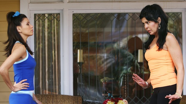 DESPERATE HOUSEWIVES - "Thank You So Much" - Edie thinks that Karl is going to pop the question, but he's really trying to marry Susan, Carlos learns more about the fractured relationship between Gabrielle and her mother, Lucia (guest star Maria Conchita Alonso), and Lynette learns the extent of Bree's problem with alcohol, on "Desperate Housewives," SUNDAY, FEBRUARY 19 (9:00-10:00 p.m., ET) on the ABC Television Network. (ABC/DANNY FELD)EVA LONGORIA, MARIA CONCHITA ALONSO