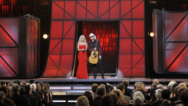 THE 46TH ANNUAL CMA AWARDS - THEATRE - "The 46th Annual CMA Awards" airs live THURSDAY, NOVEMBER 1 (8:00-11:00 p.m., ET) on ABC live from the Bridgestone Arena in Nashville, Tennessee. (ABC/KATHERINE BOMBOY-THORNTON)CARRIE UNDERWOOD, BRAD PAISLEY