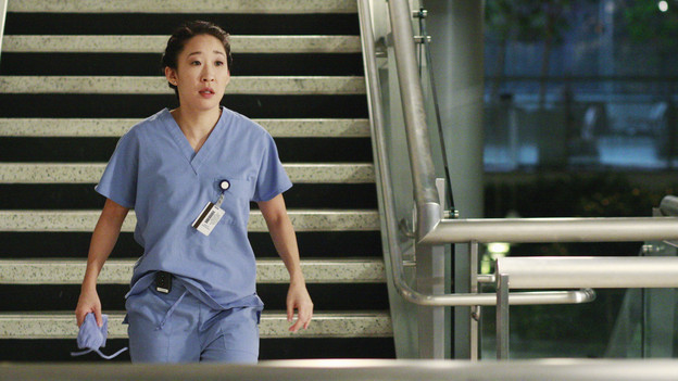 GREY'S ANATOMY - "Blink"- Mark flies Addison to Seattle to help with a difficult procedure on his pregnant daughter, Sloan, Owen questions Teddy's motives when she assigns Cristina the lead on a complicated surgery, and Derek's suspicions are raised when the Chief recruits Meredith to assist with a high profile operation on, "Grey's Anatomy," THURSDAY, JANUARY 14 (9:00-10:01 p.m., ET) on the ABC Television Network. (ABC/RON TOM)SANDRA OH