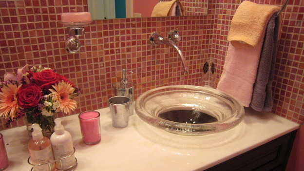 EXTREME MAKEOVER HOME EDITION - "Jacobo Family" - Bathroom, on "Extreme Makeover Home Edition," Sunday, May 13th on the ABC Television Network.
