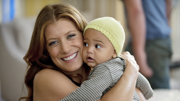 PRIVATE PRACTICE - "Aftershock" - Addison settles into her new life after making a decision between Jake and Sam; Violet fears the worst when Pete doesn't show up to his preliminary court hearing; and Charlotte swears Cooper to secrecy when she receives shocking news. Meanwhile, Amelia celebrates one year of sobriety and Sheldon rekindles a romance with his ex-wife, on the sixth-season premiere of "Private Practice," TUESDAY, SEPTEMBER 25 (10:00-11:00 p.m., ET) on the ABC Television Network. (ABC/COLLEEN HAYES)KATE WALSH