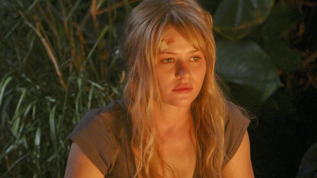 LOST - "Something Nice Back Home" (ABC/MARIO PEREZ)  EMILIE DE RAVIN