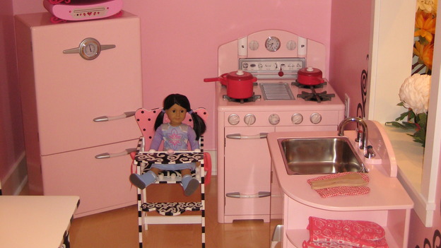 EXTREME MAKEOVER HOME EDITION - "Martirez/Malez Family," - Girl's Bedroom, on "Extreme Makeover Home Edition," Sunday, November 9th on the ABC Television Network.