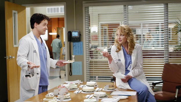 GREY'S ANATOMY - "Desire" - As the interns of Seattle Grace cram for their upcoming exam, the attendings vie for the Chief's position by tending to the chairman of the hospital board after he's admitted as a patient. Meanwhile, Burke struggles to involve Cristina in the wedding planning, things heat up between Addison and Alex, and Derek questions his relationship with Meredith, on "Grey's Anatomy," THURSDAY, APRIL 26 (9:00-10:01 p.m., ET) on the ABC Television Network. (ABC/GALE ADLER)T.R. KNIGHT, KATHERINE HEIGL