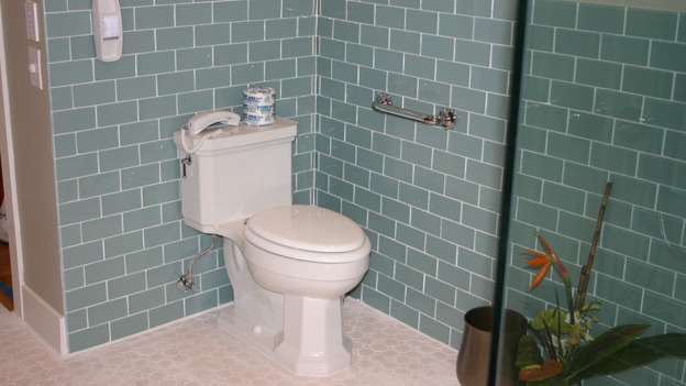 EXTREME MAKEOVER HOME EDITION - "Ripatti Family," - Bathroom, on "Extreme Makeover Home Edition," Sunday, December 10th on the ABC Television Network.