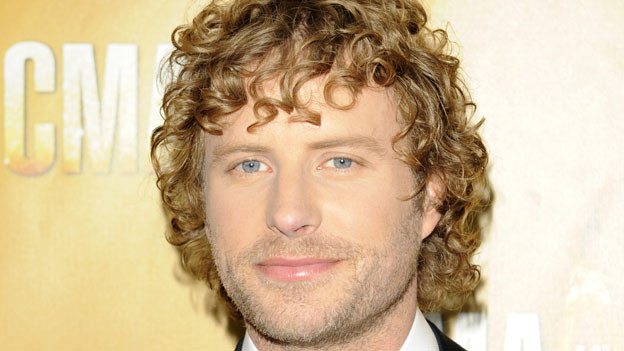 THE 44TH ANNUAL CMA AWARDS - RED CARPET ARRIVALS - "The 44th Annual CMA Awards" will be broadcast live from the Bridgestone Arena in Nashville, WEDNESDAY, NOVEMBER 10 (8:00-11:00 p.m., ET) on the ABC Television Network. (ABC/ANDREW WALKER)DIERKS BENTLEY