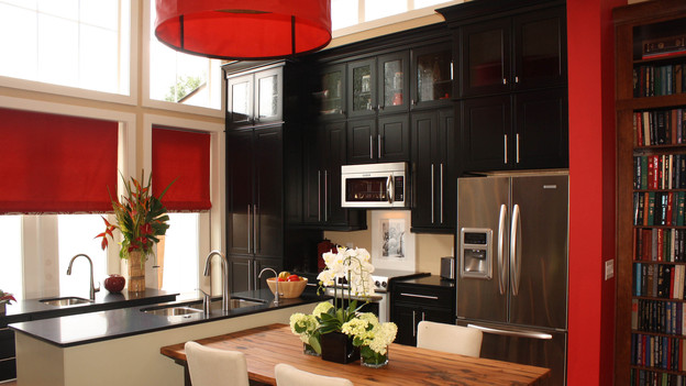 EXTREME MAKEOVER HOME EDITION - "Rucker Family," - Dining Room Picture,      on   "Extreme Makeover Home Edition," Sunday, October 9th         (8:00-9:00   p.m.  ET/PT) on the ABC Television Network.