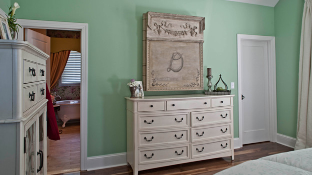 EXTREME MAKEOVER HOME EDITION - "Dunning Family," - Master Bedroom Picture,            on   "Extreme Makeover Home Edition," Friday, November 18th               (8:00-10:00   p.m.  ET/PT) on the ABC Television   Network.