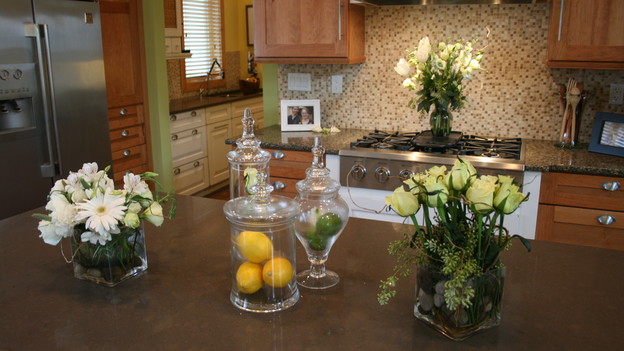 EXTREME MAKEOVER HOME EDITION - "Stott Family," - Accessory, on "Extreme Makeover Home Edition," Sunday, November 15th, on the ABC Television Network.
