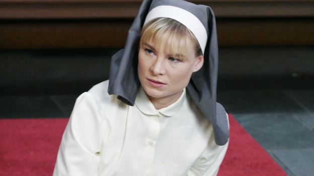 DESPERATE HOUSEWIVES - "There's Something About War" (ABC/RON TOM)MELINDA PAGE HAMILTON