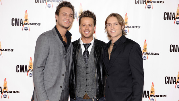 THE 43rd ANNUAL CMA AWARDS - RED CARPET ARRIVALS - "The 43rd Annual CMA Awards" will be broadcast live from the Sommet Center in Nashville, WEDNESDAY, NOVEMBER 11 (8:00-11:00 p.m., ET) on the ABC Television Network. (ABC/DONNA SVENNEVIK)LOVE AND THEFT