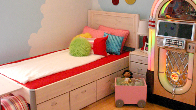 EXTREME MAKEOVER HOME EDITION - "Thomas Family," -  Girl's Bedroom, on "Extreme Makeover Home Edition," Sunday, February 11th on the ABC Television Network.