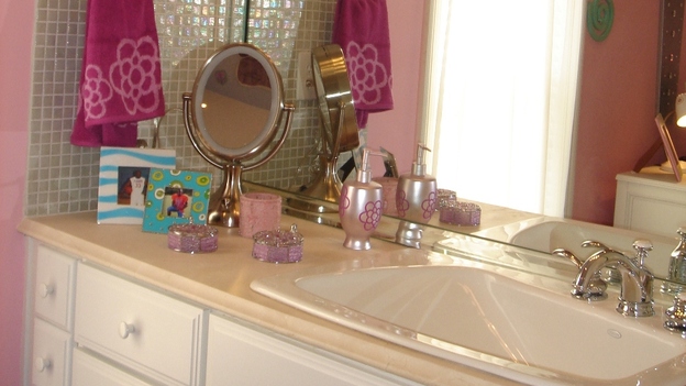 EXTREME MAKEOVER HOME EDITION - "Jones Family," - Bathroom Detail, on "Extreme Makeover Home Edition," Sunday, April 8th on the ABC Television Network.