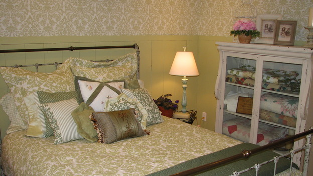 EXTREME MAKEOVER HOME EDITION - "Rogers Family," - Master Bedroom, on "Extreme Makeover Home Edition," Sunday, September 24th on the ABC Television Network.