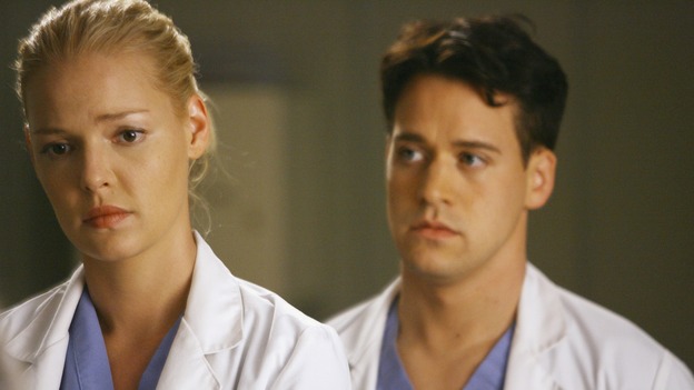 GREY'S ANATOMY - "Haunt You Every Day" - It's Halloween, and the day is full of surprises for the doctors of Seattle Grace - Alex receives an unexpected and welcome visit from his former patient, Ava/Rebecca, Meredith is convinced that her mother's ashes are haunting her, Cristina is snubbed by a surgeon she admires, and Callie announces George and Izzie's affair to their fellow doctors, on "Grey's Anatomy," THURSDAY, OCTOBER 25 (9:00-10:02 p.m., ET) on the ABC Television Network. (ABC/SCOTT GARFIELD)KATHERINE HEIGL, T.R. KNIGHT