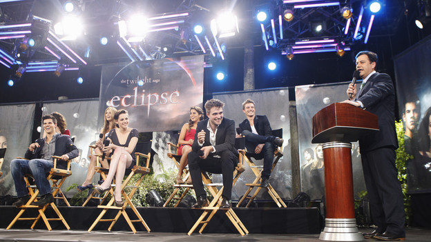 JIMMY KIMMEL LIVE'S TWILIGHT SAGA: TOTAL ECLIPSE OF THE HEART - Jimmy Kimmel welcomes Twilight stars Robert Pattinson, Kristen Stewart, Taylor Lautner and many others in a primetime special  "Jimmy Kimmel Live's Twilight Saga: Total Eclipse of the Heart" to air WEDNESDAY, JUNE 23 at 10 p.m., ET/PT on ABC. (ABC/MICHAEL DESMOND)TAYLOR LAUTNER, ELIZABETH REASER (OBSCURED), ASHLEY GREENE, KRISTEN STEWART, NIKKI REED, ROBERT PATTINSON, XAVIER SAMUEL, JIMMY KIMMEL