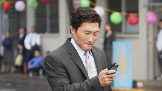 LOST - "Ji Yeon" - Juliet is forced to reveal some startling news to Jin when Sun threatens to move to Locke's camp. Meanwhile, Sayid and Desmond begin to get an idea of the freighter crew's mission when they meet the ship's Captain, on "Lost," THURSDAY, MARCH 13 (9:00-10:02 p.m., ET) on the ABC Television Network. (ABC/MARIO PEREZ)DANIEL DAE KIM