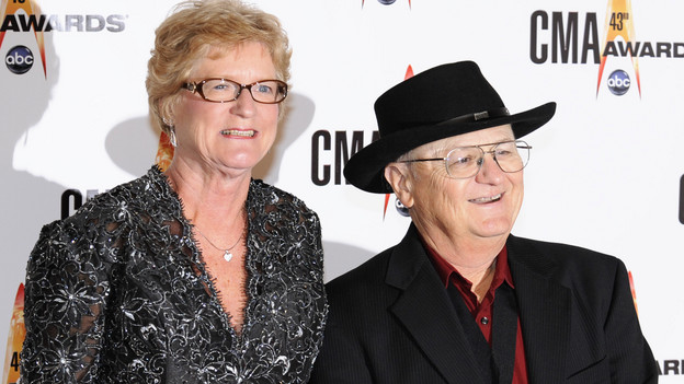 THE 43rd ANNUAL CMA AWARDS - RED CARPET ARRIVALS - "The 43rd Annual CMA Awards" will be broadcast live from the Sommet Center in Nashville, WEDNESDAY, NOVEMBER 11 (8:00-11:00 p.m., ET) on the ABC Television Network. (ABC/DONNA SVENNEVIK)
