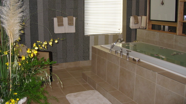 EXTREME MAKEOVER HOME EDITION - "Riggins Family," -  Bathrooms, on "Extreme Makeover Home Edition," Sunday, January 21th on the ABC Television Network.