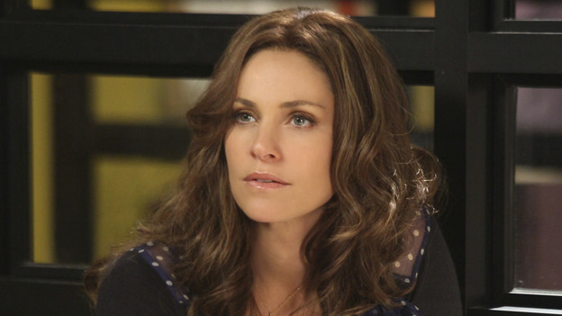 PRIVATE PRACTICE - "Can't Find My Way Back Home" - Despite how Charlotte is choosing to deal with the aftermath of her sexual assault, her fellow doctors think they know what's best, teaming up to pursue criminal charges against her attacker. Pete gets a surprise visitor, his estranged brother, who has come to ask Pete to help release their sick mother from prison, on "Private Practice," THURSDAY, NOVEMBER 18 (10:01-11:00 p.m., ET) on the ABC Television Network. (ABC/DANNY FELD)AMY BRENNEMAN