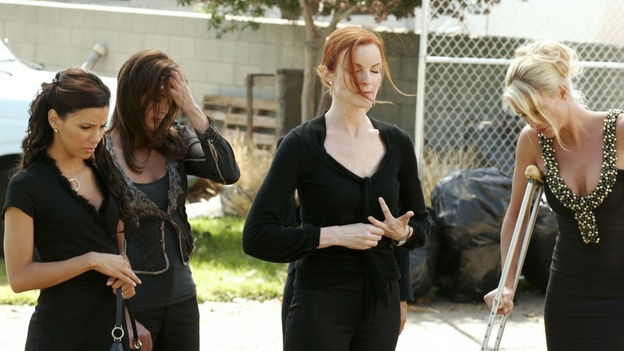 DESPERATE HOUSEWIVES - "They Asked Me Why I Believe in You" -- Susan's longtime book agent and dear friend, Lonny Moon (guest star Wallace Shawn), gets into financial trouble; Lynette is forced to go out to bars night after night with her man-hungry boss, Nina (guest star Joely Fisher); Bree re-buries Rex amid police suspicions, and Gaby hires hotshot lawyer David Bradley (guest star Adrian Pasdar) to defend Carlos, on Desperate Housewives," SUNDAY, OCTOBER 23 (9:00-10:01 p.m., ET) on the ABC Television Network. (ABC/RON TOM)EVA LONGORIA, TERI HATCHER, MARCIA CROSS, NICOLLETTE SHERIDAN