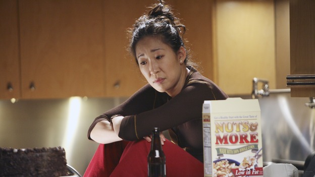 GREY'S ANATOMY - "Great Expectations" - While rumors of the Chief's departure spread among the hospital staff, Bailey proposes the creation of a free clinic, and a Seattle Grace doctor receives a proposal of a different sort, on "Grey's Anatomy," THURSDAY, JANUARY 25 (9:00-10:01 p.m., ET) on the ABC Television Network. (ABC/DANNY FELD)SANDRA OH