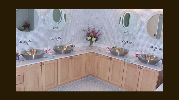 EXTREME MAKEOVER HOME EDITION - "White Family," -  Bathroom, on "Extreme Makeover Home Edition," Sunday, March 12th on the ABC Television Network.