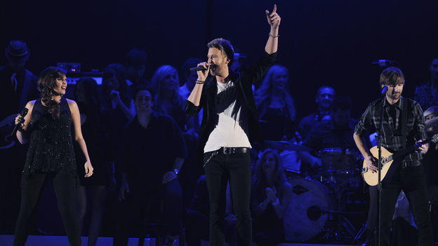 THE 45th ANNUAL CMA AWARDS - THEATRE - "The 45th Annual CMA Awards" broadcast live on ABC from the Bridgestone Arena in Nashville on WEDNESDAY, NOVEMBER 9 (8:00-11:00 p.m., ET). (ABC/KATHERINE BOMBOY-THORNTON)LADY ANTEBELLUM