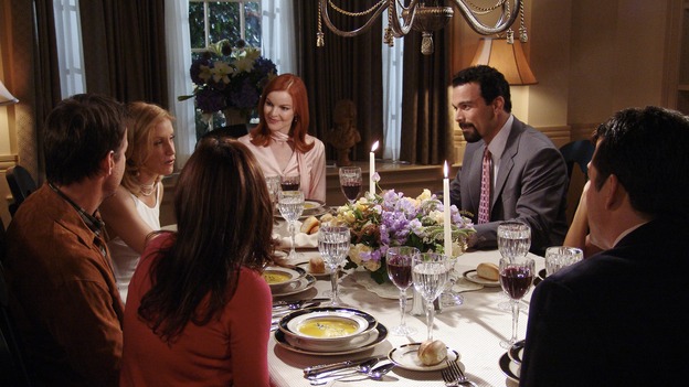 DESPERATE HOUSEWIVES - "PRETTY LITTLE PICTURE" (ABC/DANNY FELD)JAMES DENTON, FELICITY HUFFMAN, MARCIA CROSS, RICARDO ANTONIO CHAVIRA