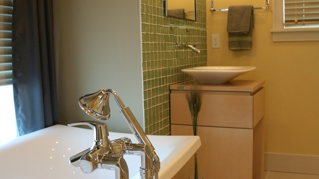 EXTREME MAKEOVER HOME EDITION - "Huber Family," - Bathroom, on "Extreme Makeover Home Edition," Sunday, September 27th on the ABC Television Network.