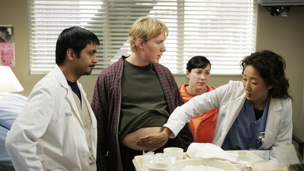 GREY'S ANATOMY - "Something to Talk About"(ABC/CRAIG SJODIN)ANJUL NIGAM, JOE SIKORA, ALISON WARD, SANDRA OH