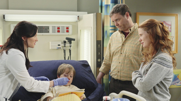 GREY'S ANATOMY - "Holidaze" -- As Thanksgiving, Christmas and New Year's pass, Miranda is visited by her father, William, who disapproves of her choices in life; meanwhile, Mark and Lexie must cope with the shocking arrival of a woman from his past, and Thatcher Grey questions the Chief's recent behavior as Meredith comes to his defense, on "Grey's Anatomy," THURSDAY, NOVEMBER 19 (9:00-10:01 p.m., ET) on the ABC Television Network. (ABC/DANNY FELD)CHYLER LEIGH, JOSHUA KAI, MATT WHEELER, HILLARY TUCK