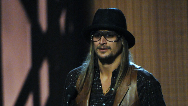 THE 43rd ANNUAL CMA AWARDS - THEATRE - "The 43rd Annual CMA Awards" broadcast live from the Sommet Center in Nashville, WEDNESDAY, NOVEMBER 11 (8:00-11:00 p.m., ET) on the ABC Television Network. (ABC/KATHERINE BOMBOY)KID ROCK