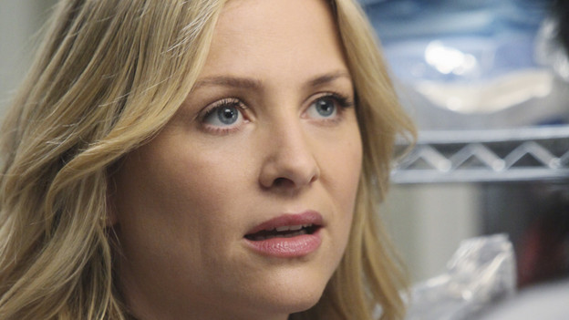 GREY'S ANATOMY - ABC's "Grey's Anatomy" concludes the season with a two-hour shocker, THURSDAY, MAY 20. In the first hour, entitled "Sanctuary" (9:00-10:00 p.m., ET), Seattle Grace Hospital is hit with a crisis like no other in its history. Then, in the second hour, "Death and All His Friends" (10:00-11:00 p.m., ET), Cristina and Meredith's surgical skills are put to the ultimate test. (ABC/DANNY FELD)JESSICA CAPSHAW