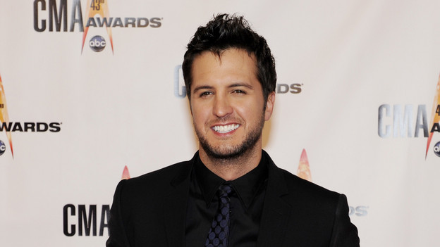 THE 43rd ANNUAL CMA AWARDS - RED CARPET ARRIVALS - "The 43rd Annual CMA Awards" will be broadcast live from the Sommet Center in Nashville, WEDNESDAY, NOVEMBER 11 (8:00-11:00 p.m., ET) on the ABC Television Network. (ABC/DONNA SVENNEVIK)LUKE BRYAN