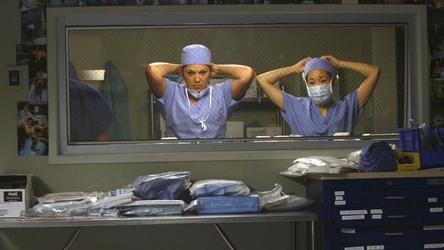 GREY'S ANATOMY - "Great Expectations" - While rumors of the Chief's departure spread among the hospital staff, Bailey proposes the creation of a free clinic, and a Seattle Grace doctor receives a proposal of a different sort, on "Grey's Anatomy," THURSDAY, JANUARY 25 (9:00-10:01 p.m., ET) on the ABC Television Network. (ABC/SCOTT GARFIELD)SARA RAMIREZ, SANDRA OH