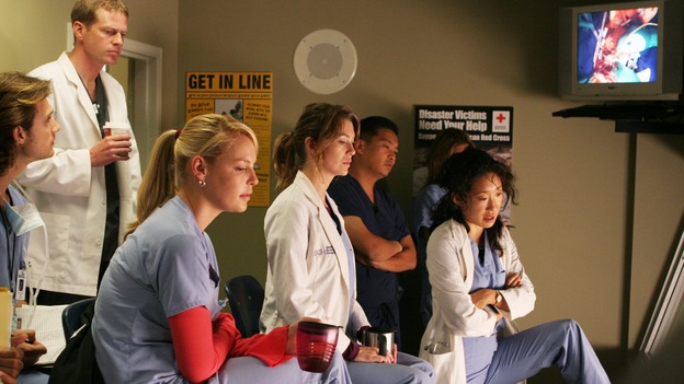 GREY'S ANATOMY - "Something to Talk About" (ABC/RICHARD CARTWRIGHT)KATHERINE HEIGL, ELLEN POMPEO, SANDRA OH