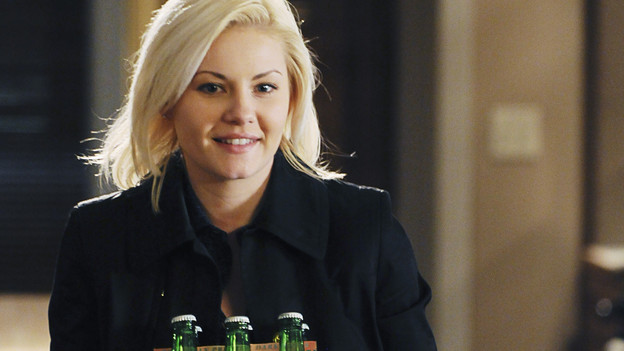 Elisha Cuthbert w The Forgotten