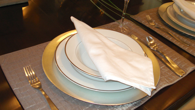 EXTREME MAKEOVER HOME EDITION - "Koepke Family," - Dining Room, on "Extreme Makeover Home Edition," Sunday, November 19th on the ABC Television Network.