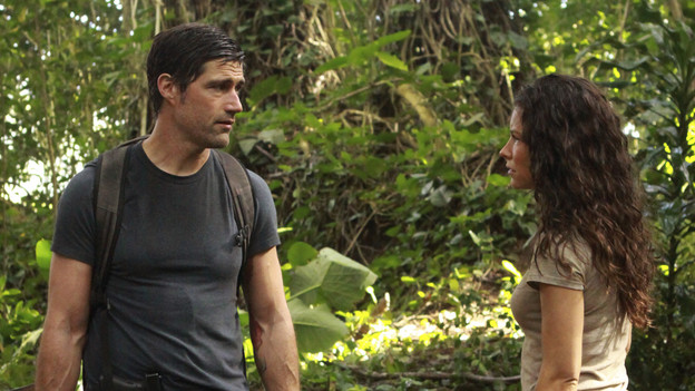 LOST - "The Candidate" - Jack must decide whether or not to trust Locke after he is asked to follow through on a difficult task, on "Lost," TUESDAY, MAY 4 (9:00-10:02 p.m., ET) on the ABC Television Network. (ABC/MARIO PEREZ) MATTHEW FOX, EVANGELINE LILLY
