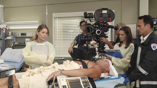 GREY'S ANATOMY - "What Is It About Men" - The doctors of Seattle Grace are called upon to man up when a stampede at a comic book convention causes an influx of colorful characters in the ER&Ntilde;blurring the lines of fantasy and reality; Mark shows his softer side with baby Sofia when Arizona and Callie go out of town, but at work he continues to give Jackson a hard time; Ben returns to the ER, only to find that Nurse Eli has moved in on Bailey; and the male doctors bond over their frustrations with women, on a special all-boys episode of "Grey's Anatomy," THURSDAY, OCTOBER 6 (9:00-10:02 p.m., ET) on the ABC Television Network. (ABC/DANNY FELD)ELLEN POMPEO, SARAH DREW
