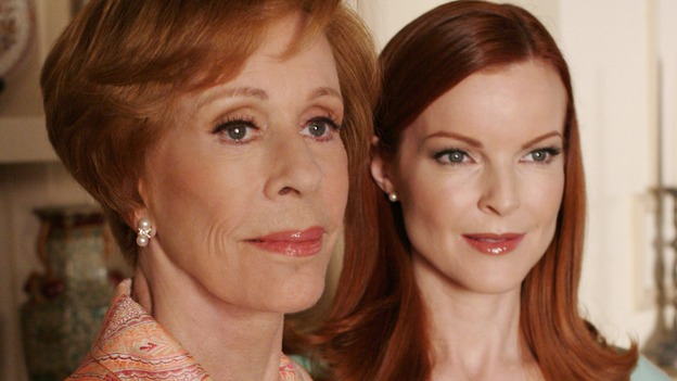 DESPERATE HOUSEWIVES - "Don't Look at Me" - Carlos and Gaby get temporary custody of baby Lily, Bree's father and stepmother come to town to mediate between Andrew and her, and Susan suddenly finds Karl back in her life, on "Desperate Housewives," SUNDAY, APRIL 16 (9:00-10:01 p.m., ET) on the ABC Television Network. (ABC/RON TOM)CAROL BURNETT, MARCIA CROSS