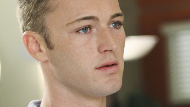 GREY'S ANATOMY - "Sympathy for the Parents" - When Alex's younger brother, Aaron, shows up at Seattle Grace-Mercy West with a hernia, it's up to Alex to get Bailey's approval for his pro bono surgery. Matters are further complicated when Aaron discloses that his family has not heard from Alex since he arrived in Seattle, and parts of Alex's past long kept secret are revealed to his friends and fellow doctors, on "Grey's Anatomy," THURSDAY, APRIL 1 (9:00-10:01 p.m., ET) on the ABC Television Network. (ABC/RON TOM)JAKE MCLAUGHLIN